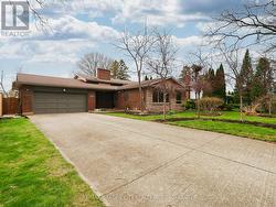 15 BLACK FRIARS ROAD St. Catharines (Lakeshore), ON L2N 2M8