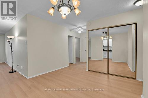 205 - 158 A Mcarthur Avenue, Ottawa, ON - Indoor Photo Showing Other Room