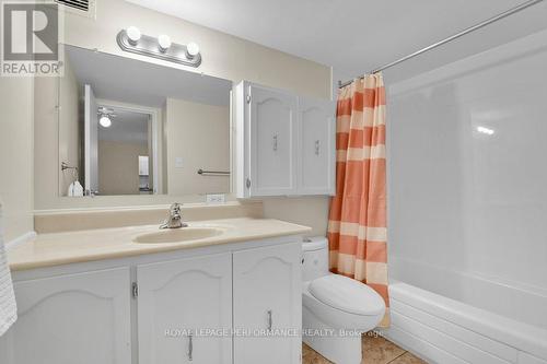 205 - 158 A Mcarthur Avenue, Ottawa, ON - Indoor Photo Showing Bathroom