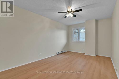 205 - 158 A Mcarthur Avenue, Ottawa, ON - Indoor Photo Showing Other Room