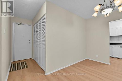 205 - 158 A Mcarthur Avenue, Ottawa, ON - Indoor Photo Showing Other Room