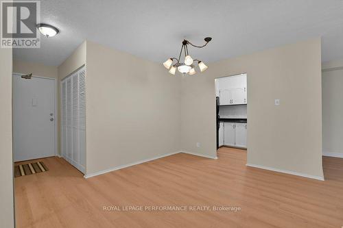 205 - 158 A Mcarthur Avenue, Ottawa, ON - Indoor Photo Showing Other Room