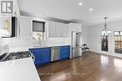 QUARTS COUNTER TOPS - 