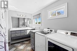 UPDATED ENSUITE WITH LAUNDRY - 