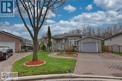 3658 IRONGATE  Windsor, ON N8W 5T4