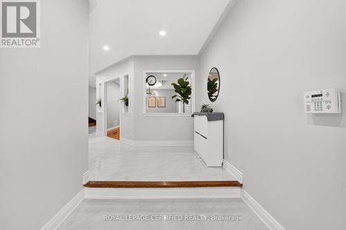 643 Garden Walk, Mississauga, ON - Indoor Photo Showing Other Room