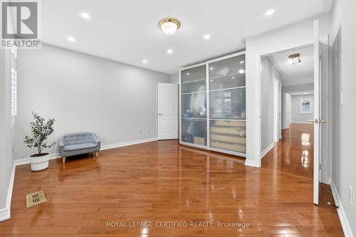 643 Garden Walk, Mississauga, ON - Indoor Photo Showing Other Room