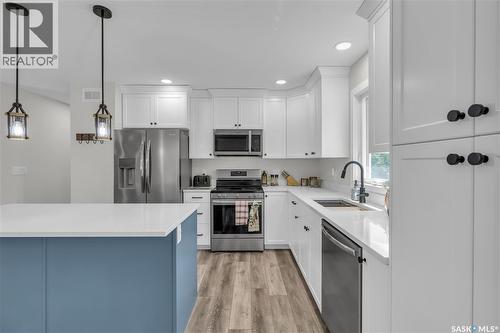 402 Alexander Street, Radisson, SK - Indoor Photo Showing Kitchen With Stainless Steel Kitchen With Upgraded Kitchen