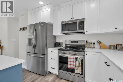 402 Alexander Street, Radisson, SK - Indoor Photo Showing Kitchen