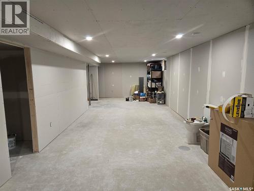 402 Alexander Street, Radisson, SK - Indoor