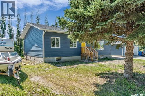 402 Alexander Street, Radisson, SK - Outdoor