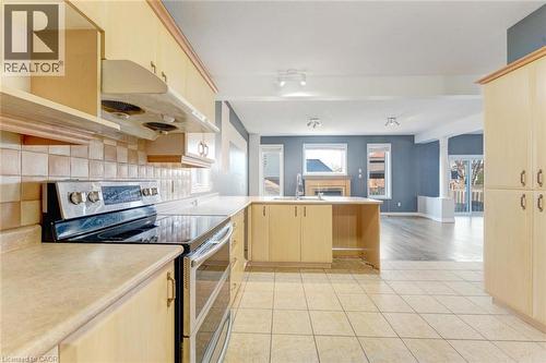 50 Cranbrook Street, Kitchener, ON - Indoor Photo Showing Kitchen