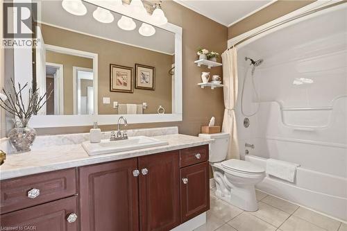 37 Thistlemoor Drive, Caledonia, ON - Indoor Photo Showing Bathroom