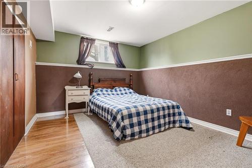 37 Thistlemoor Drive, Caledonia, ON - Indoor Photo Showing Bedroom