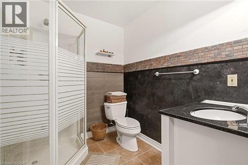 37 Thistlemoor Drive, Caledonia, ON - Indoor Photo Showing Bathroom