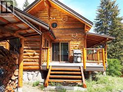 7142 Fintry Delta Road N Kelowna, BC V1Z 3T9