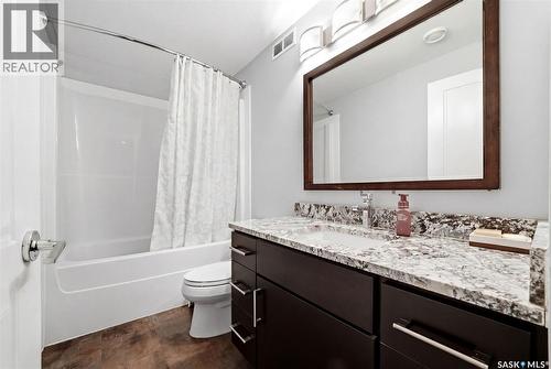 5237 Snowbirds Crescent, Regina, SK - Indoor Photo Showing Bathroom