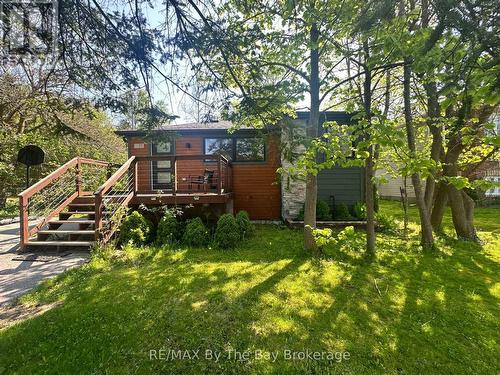15 61ST STREET S  Wasaga Beach, ON L9Z 1W1