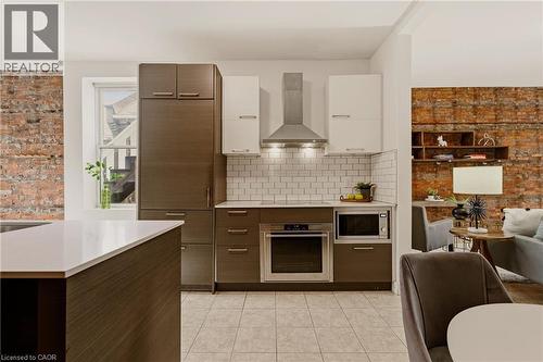 163 Victoria Avenue N, Hamilton, ON - Indoor Photo Showing Kitchen With Upgraded Kitchen