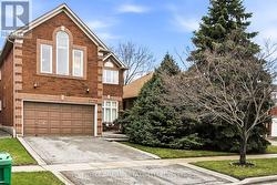 5176 CASTLEFIELD DRIVE  Mississauga, ON L5V 1S2