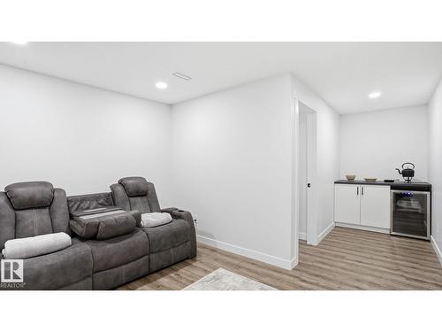 4112 171 Av Nw, Edmonton, AB 