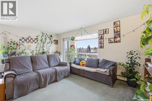 215 934 Heritage View, Saskatoon, SK - Indoor Photo Showing Living Room