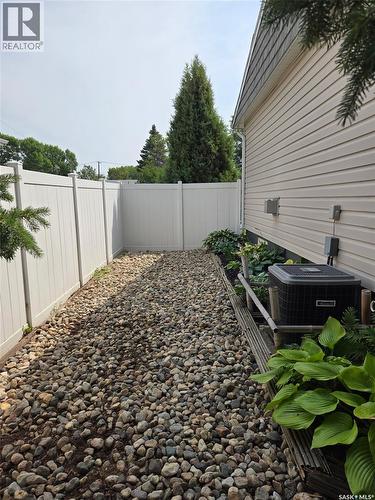 12 Secord Place, Regina, SK - Outdoor