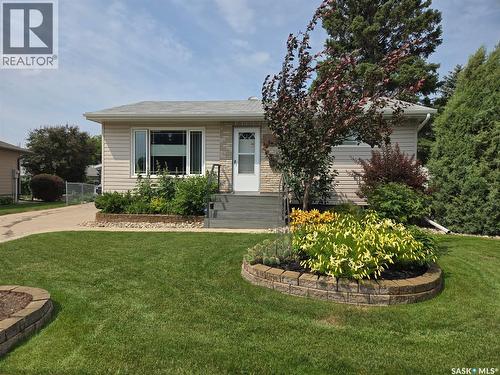12 Secord Place, Regina, SK - Outdoor