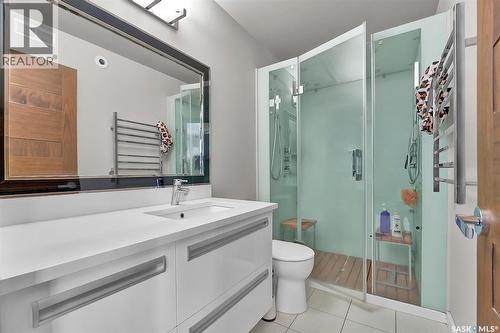 611 Pichler Crescent, Saskatoon, SK - Indoor Photo Showing Bathroom