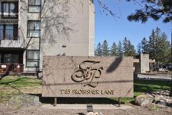 1102 - 1785 FROBISHER LANE  Ottawa, ON K1G 3T7
