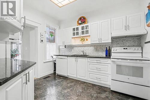 115 Hamilton Avenue N, Ottawa, ON - Indoor Photo Showing Kitchen