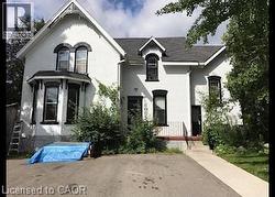 40 JOHN Street Unit# 1 Cambridge, ON N1S 2V4