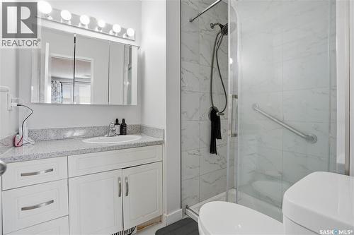 226 Plainsview Drive, Regina, SK - Indoor Photo Showing Bathroom