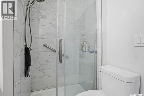 226 Plainsview Drive, Regina, SK - Indoor Photo Showing Bathroom