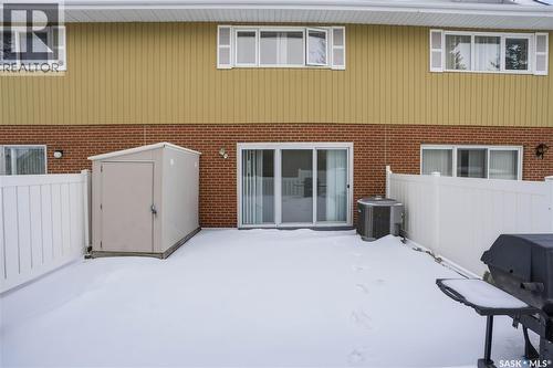 226 Plainsview Drive, Regina, SK - Outdoor With Exterior