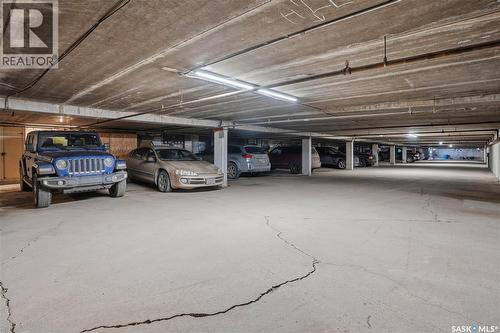 226 Plainsview Drive, Regina, SK - Indoor Photo Showing Garage