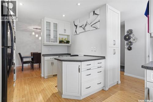 226 Plainsview Drive, Regina, SK - Indoor Photo Showing Kitchen