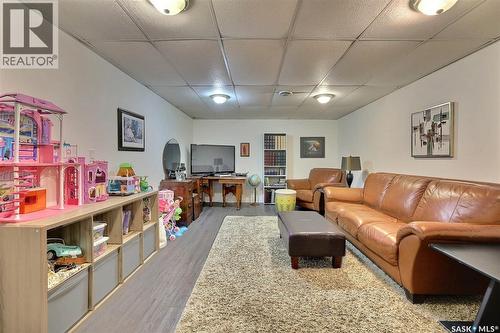 2512 Grant Road, Regina, SK - Indoor