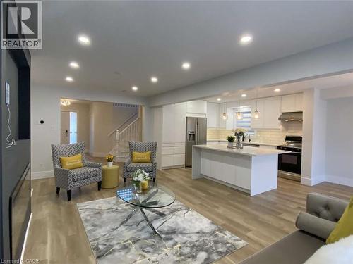 125 Steepleridge Street, Kitchener, ON - Indoor Photo Showing Living Room