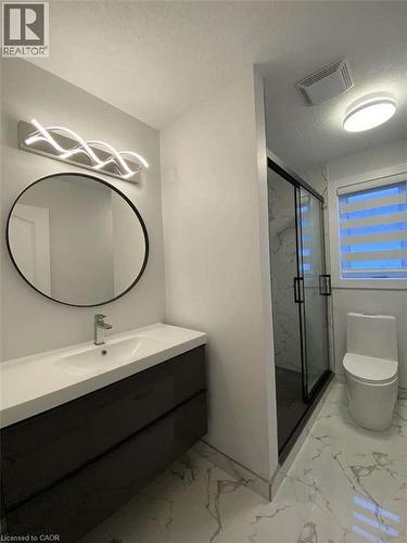 125 Steepleridge Street, Kitchener, ON - Indoor Photo Showing Bathroom