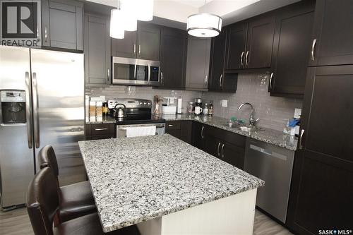 317 1035 Moss Avenue, Saskatoon, SK - Indoor Photo Showing Kitchen With Stainless Steel Kitchen With Upgraded Kitchen