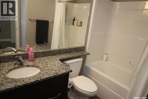317 1035 Moss Avenue, Saskatoon, SK - Indoor Photo Showing Bathroom