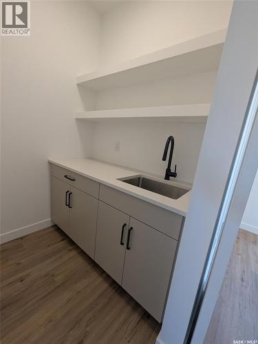 2460 Lindsay Street, Regina, SK - Indoor