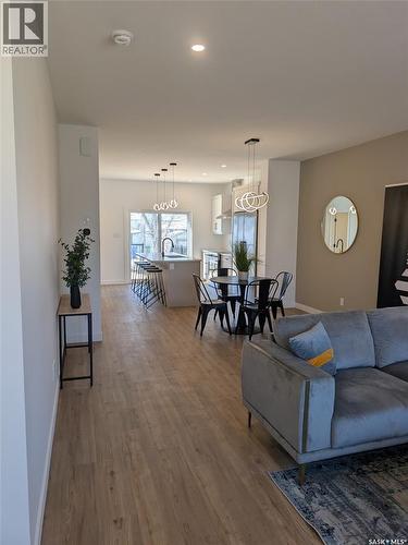 2460 Lindsay Street, Regina, SK - Indoor Photo Showing Living Room