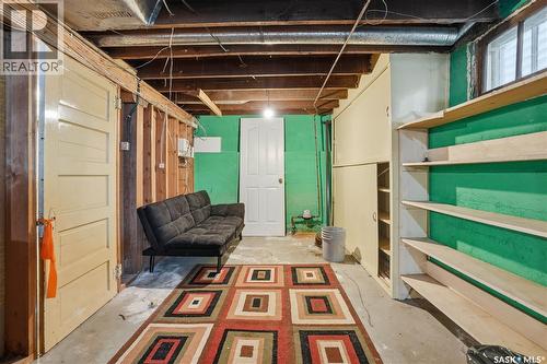 1150 3Rd Avenue Ne, Moose Jaw, SK - Indoor Photo Showing Basement