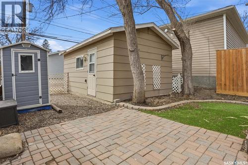 1150 3Rd Avenue Ne, Moose Jaw, SK - Outdoor