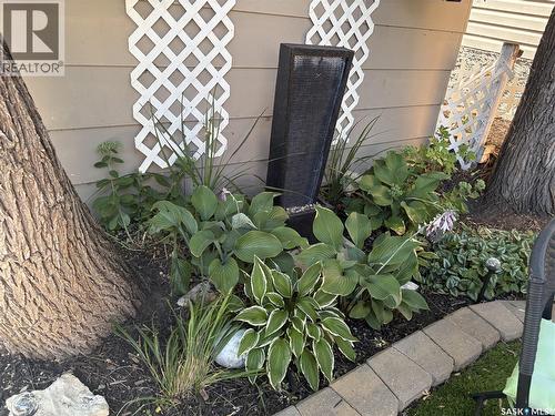 1150 3Rd Avenue Ne, Moose Jaw, SK - Outdoor