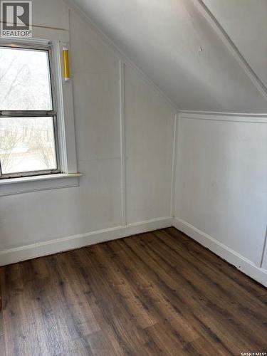 327 4Th Avenue E, Canora, SK - Indoor Photo Showing Other Room