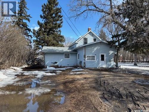 327 4Th Avenue E, Canora, SK - Outdoor