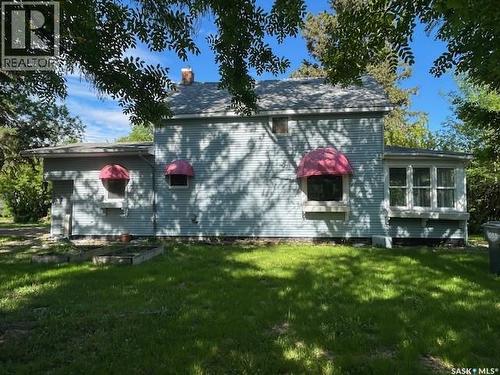 327 4Th Avenue E, Canora, SK - Outdoor